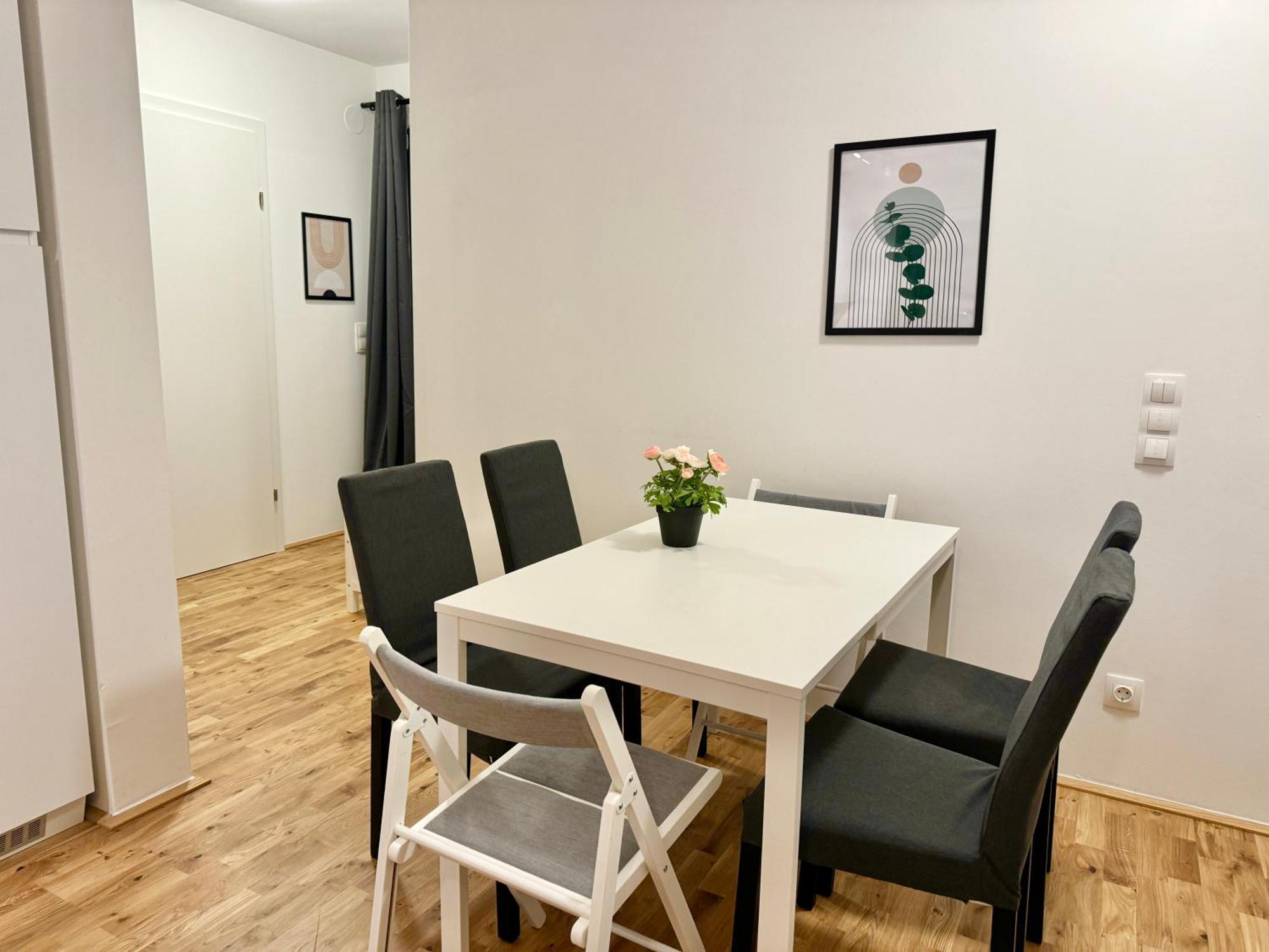 Modern Apartment With Balcony & Free Parking - Nearby Metro Vienna Esterno foto
