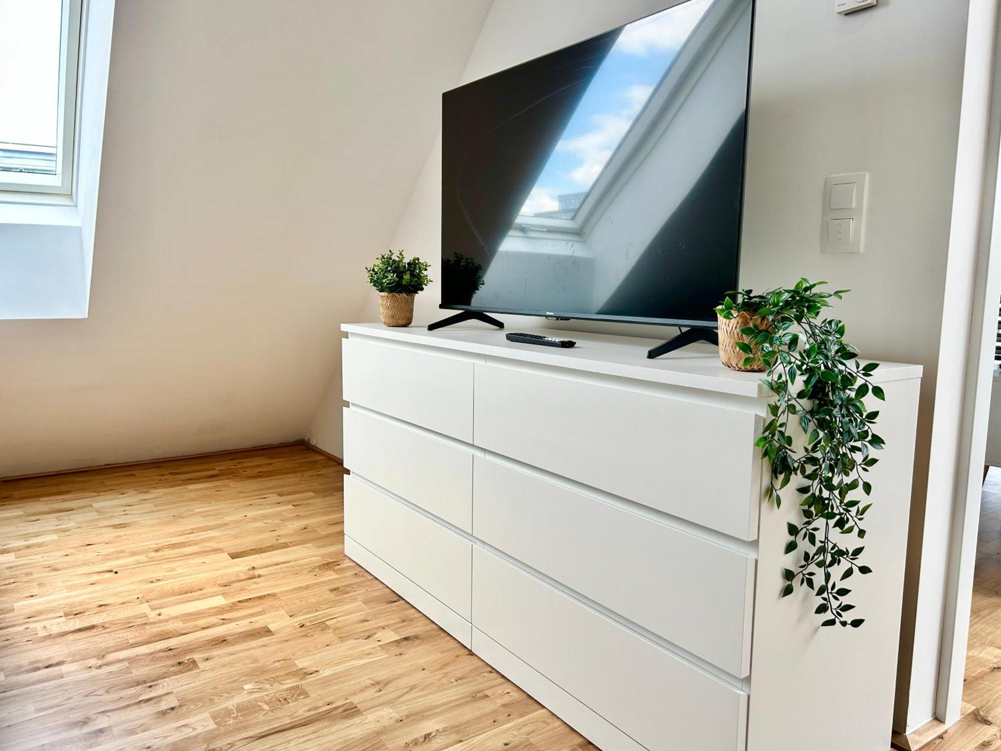 Modern Apartment With Balcony & Free Parking - Nearby Metro Vienna Esterno foto
