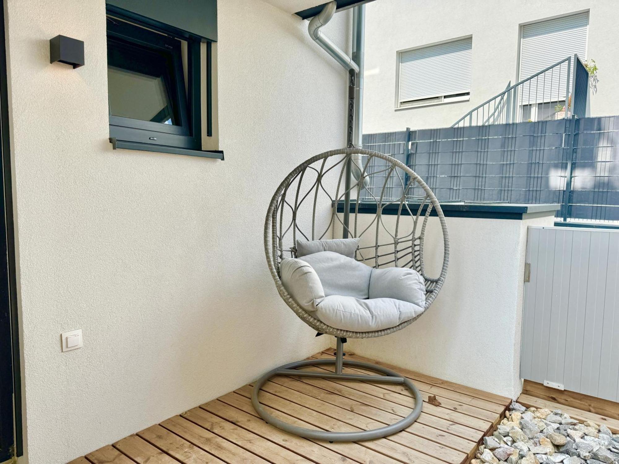 Modern Apartment With Balcony & Free Parking - Nearby Metro Vienna Esterno foto